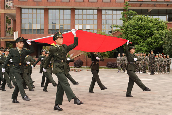 0fabdc9bd96f430b8814f31d226bd255.png 图片2.png