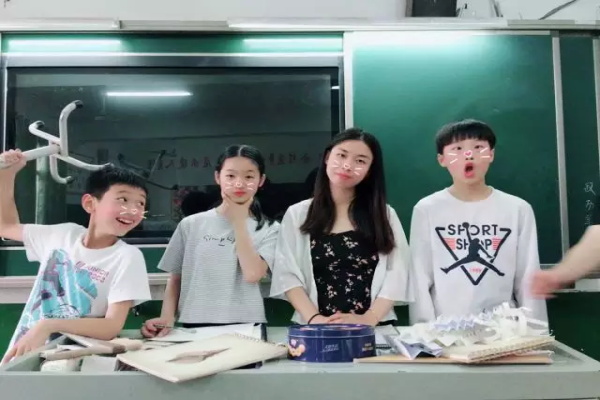 1527851057931155.jpg fgh.jpg